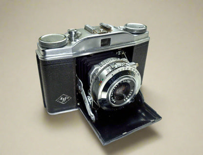 1950s AGFA Solinette II 35mm Folding Camera With Solinar 50mm 1:3.5 Lens And Ever Ready Case