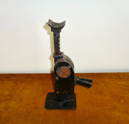 Antique No.1 Badger 3/4 ton Car Jack Made By Walker