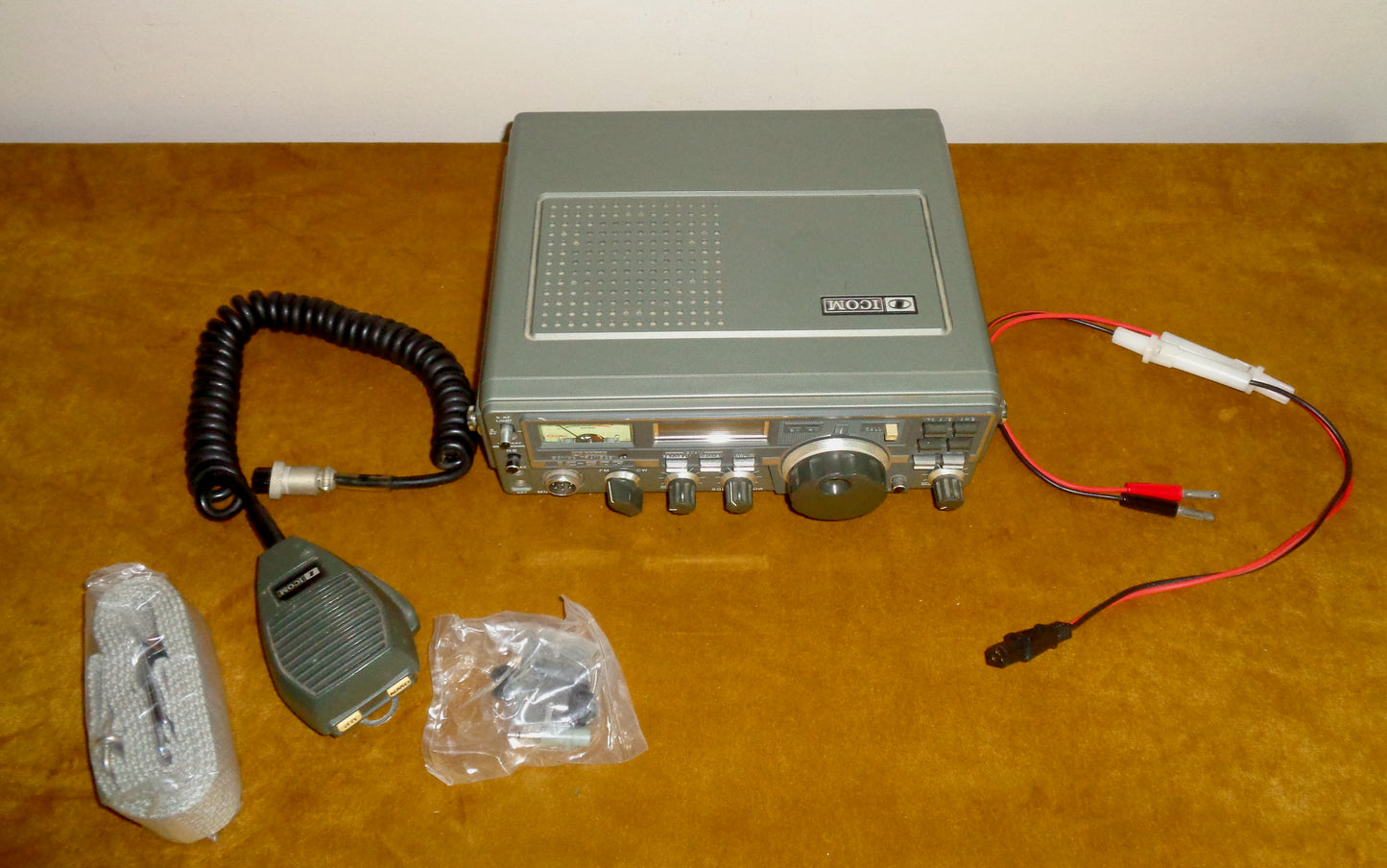 Icom IC-505 Portable Multi-mode 50 MHz Transceiver In Its Original Box