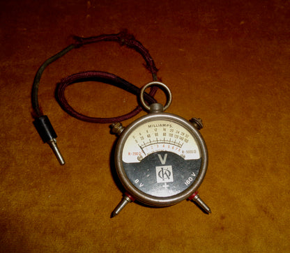 1930s OK Pocket Radio 8v & 160v Voltmeter and 0-32 Milliammeter