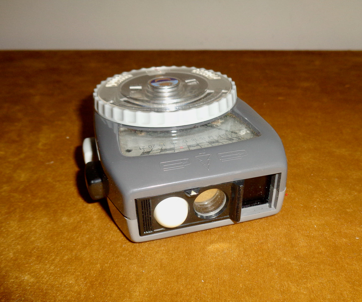 Vintage 1960s Gossen Lunasix Battery Light Exposure Meter