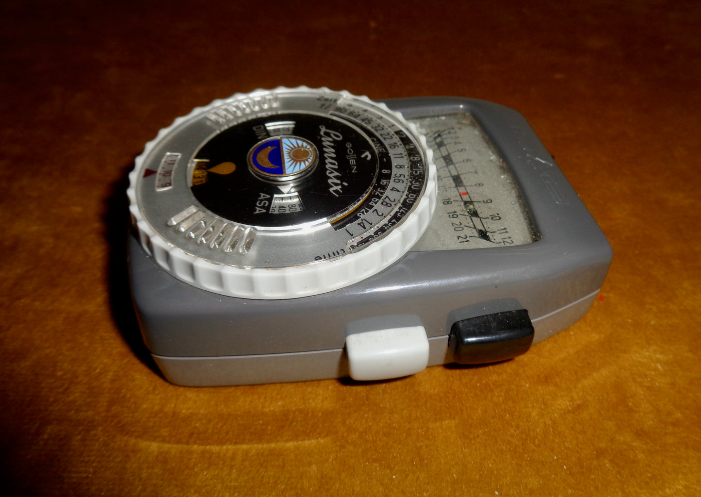 Vintage 1960s Gossen Lunasix Battery Light Exposure Meter