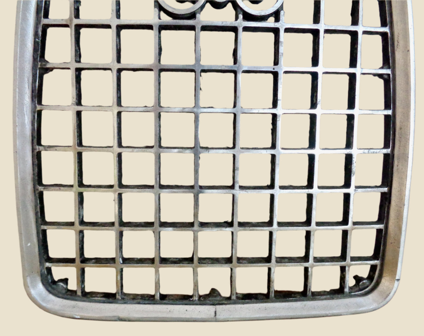 1960s Saab 96 Two Stroke Bullnose Radiator Grille With Aircraft Logo