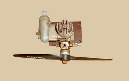 1970s Enya Model 4005 19V Engine For Model Aircraft With Master Airscrew Propeller 