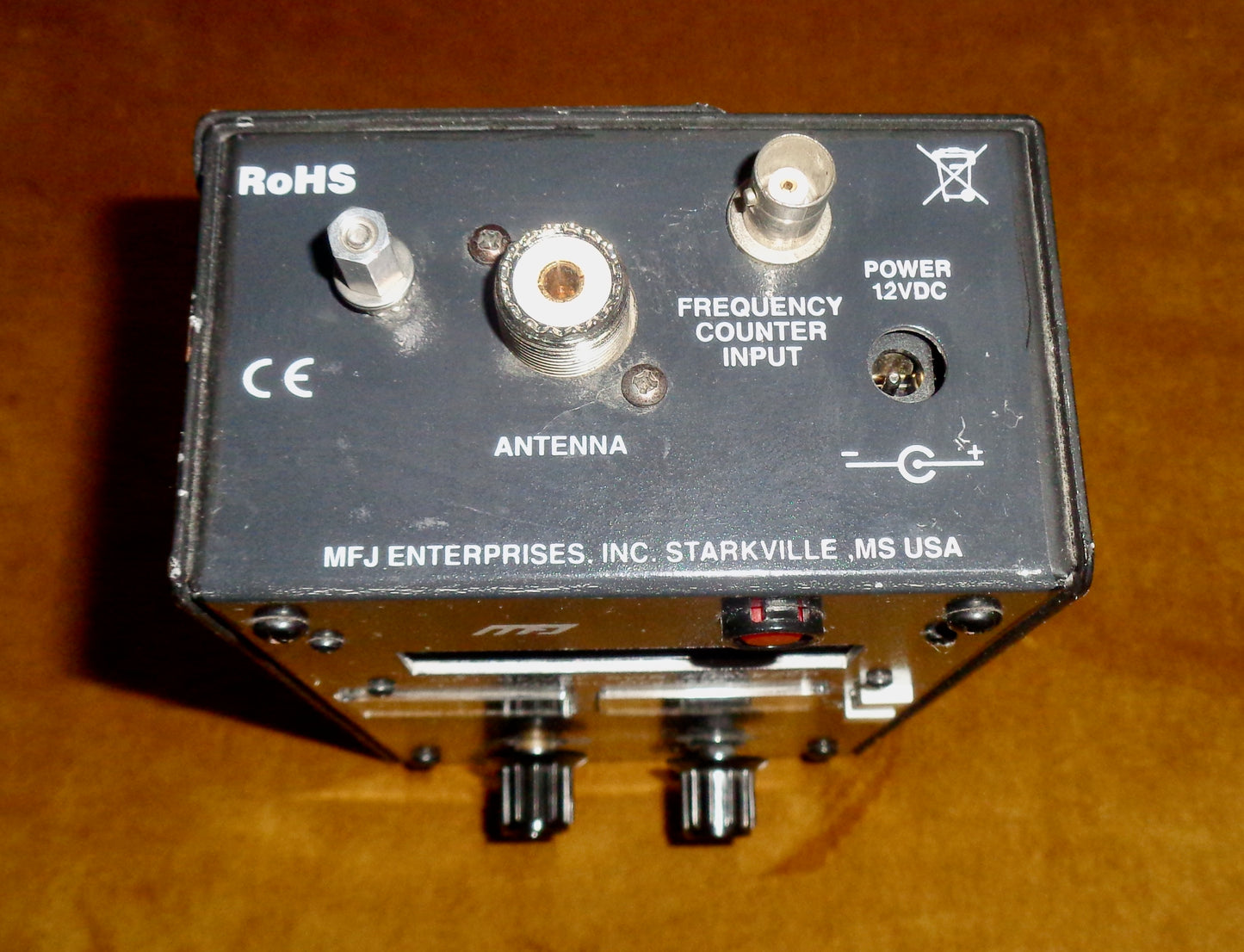 MFJ-259B HF/VHF SWR Analyzer