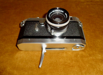 1950s Canon VT De Luxe 35mm Rangefinder Camera With 50mm 1:1.8 Lens And Ever Ready Case