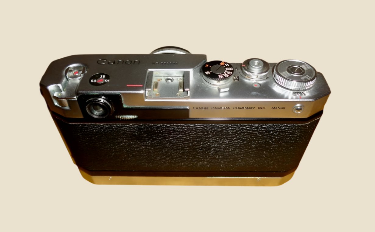 1950s Canon VT De Luxe 35mm Rangefinder Camera With 50mm 1:1.8 Lens And Ever Ready Case