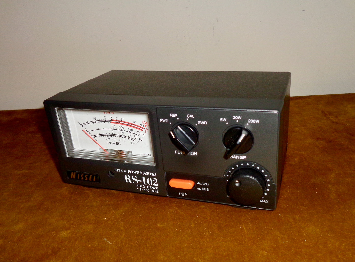 Nissei RS102 SWR / Power  Meter 1.8 to 150 MHz