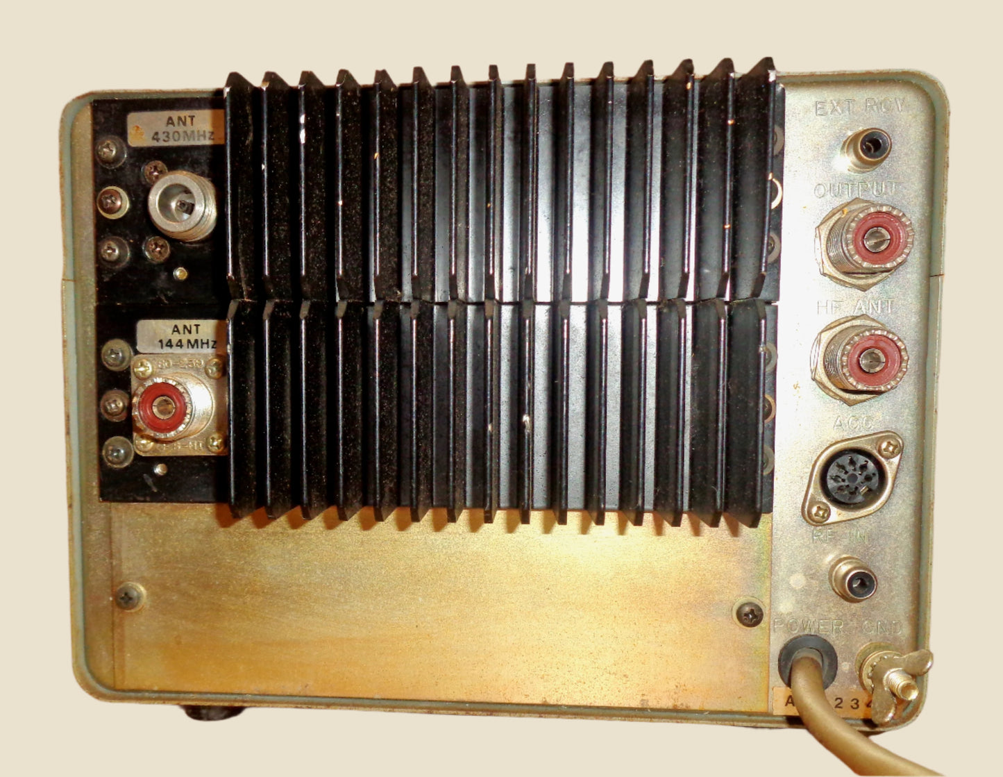 1980s Yaesu FTV-9017R VHF/UHF Transverter