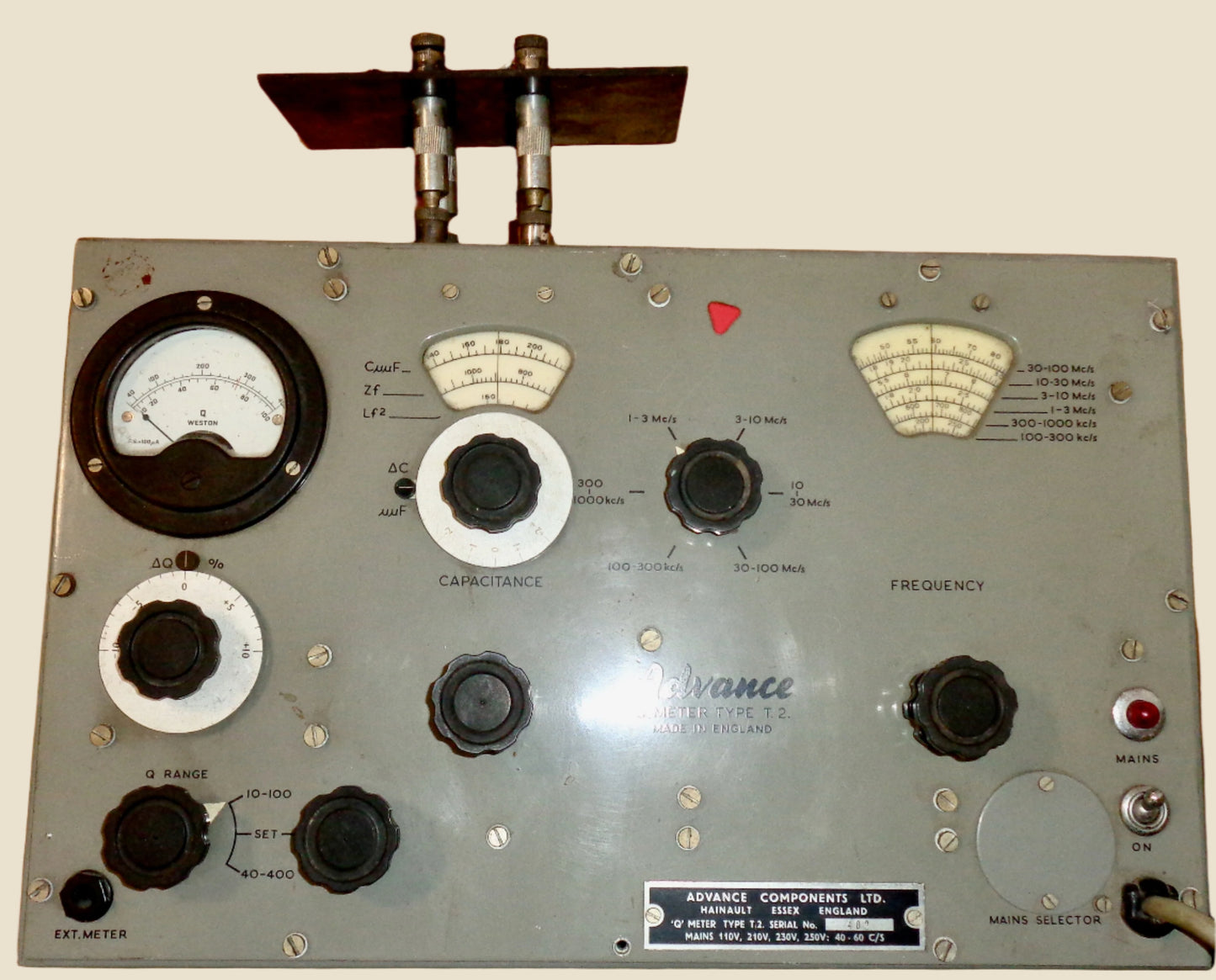 1960s Advance Q Meter Type T2 Circuit Magnification Meter