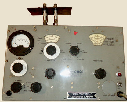 1960s Advance Q Meter Type T2 Circuit Magnification Meter