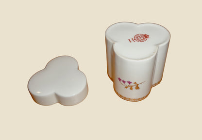 Royal Worcester Bone China Lidded Trefoil / Three Sided Trinket Box 3849