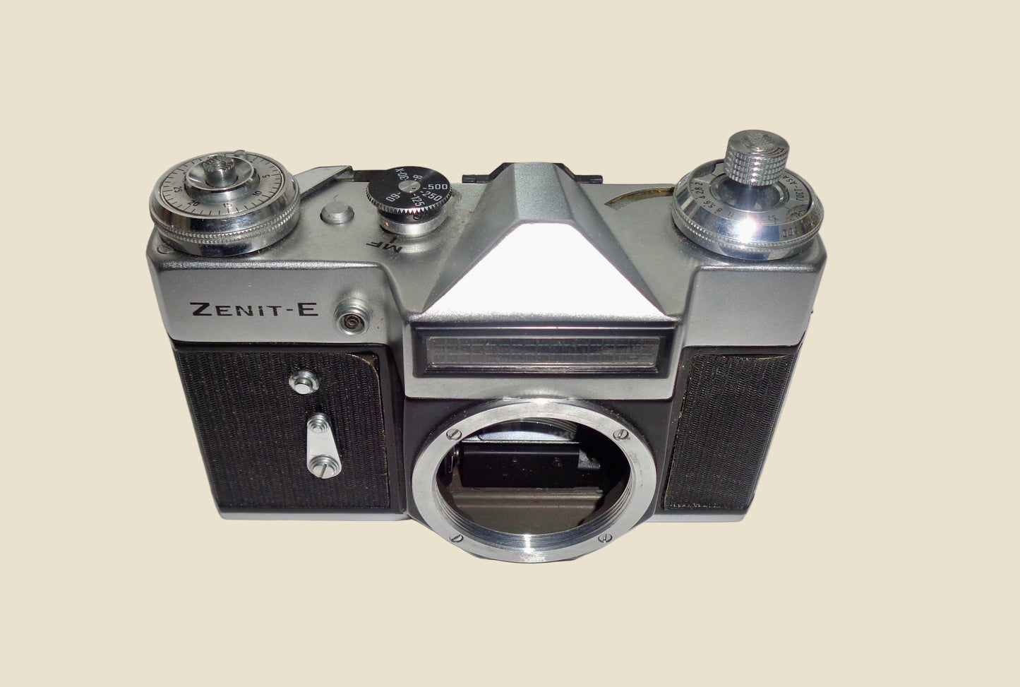 Vintage Zenit E 35mm SLR Film Camera Body With Ever Ready Case