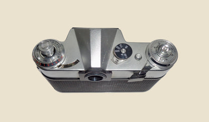 Vintage Zenit E 35mm SLR Film Camera Body With Ever Ready Case