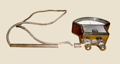 1975 British Military Centre Point Voltmeter 0-3 And 0-30 Volts NATO No. 6625-99-435-0406