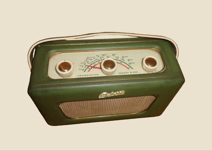 1960s Roberts Green R300 Transistor Portable Radio