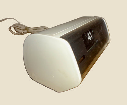 1960s Pifco No.930 Digitime White Flip Clock 200/250V 50Hz