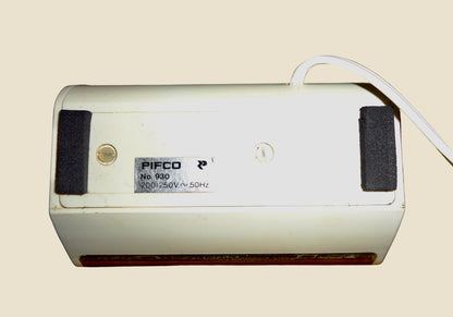 1960s Pifco No.930 Digitime White Flip Clock 200/250V 50Hz