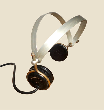 SG Brown Head Phones Type F R2000 Ohms With Bulgin Deckorum Connector