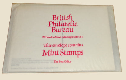 Set of Five PHQ 80 Postcards Of Christmas 1984 Stamps Designed by Yvonne Gilbert