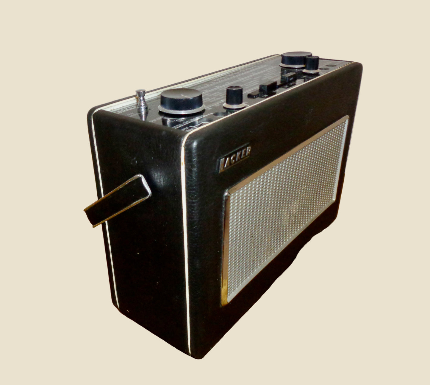 1970s Vintage Hacker Sovereign II RP25B VHF MW LW Radio Only Working On FM