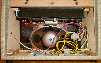 1950s Vintage Ecko BP257 MW/LW Portable Valve Radio