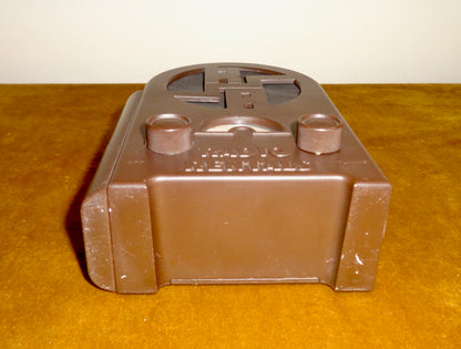 Vintage 1970s Radio Rentals Battery Transistor Radio Novelty Cathedral Style