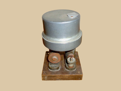 1920s Laboratory Standard 10 Ohm Resistance By Crompton & Co