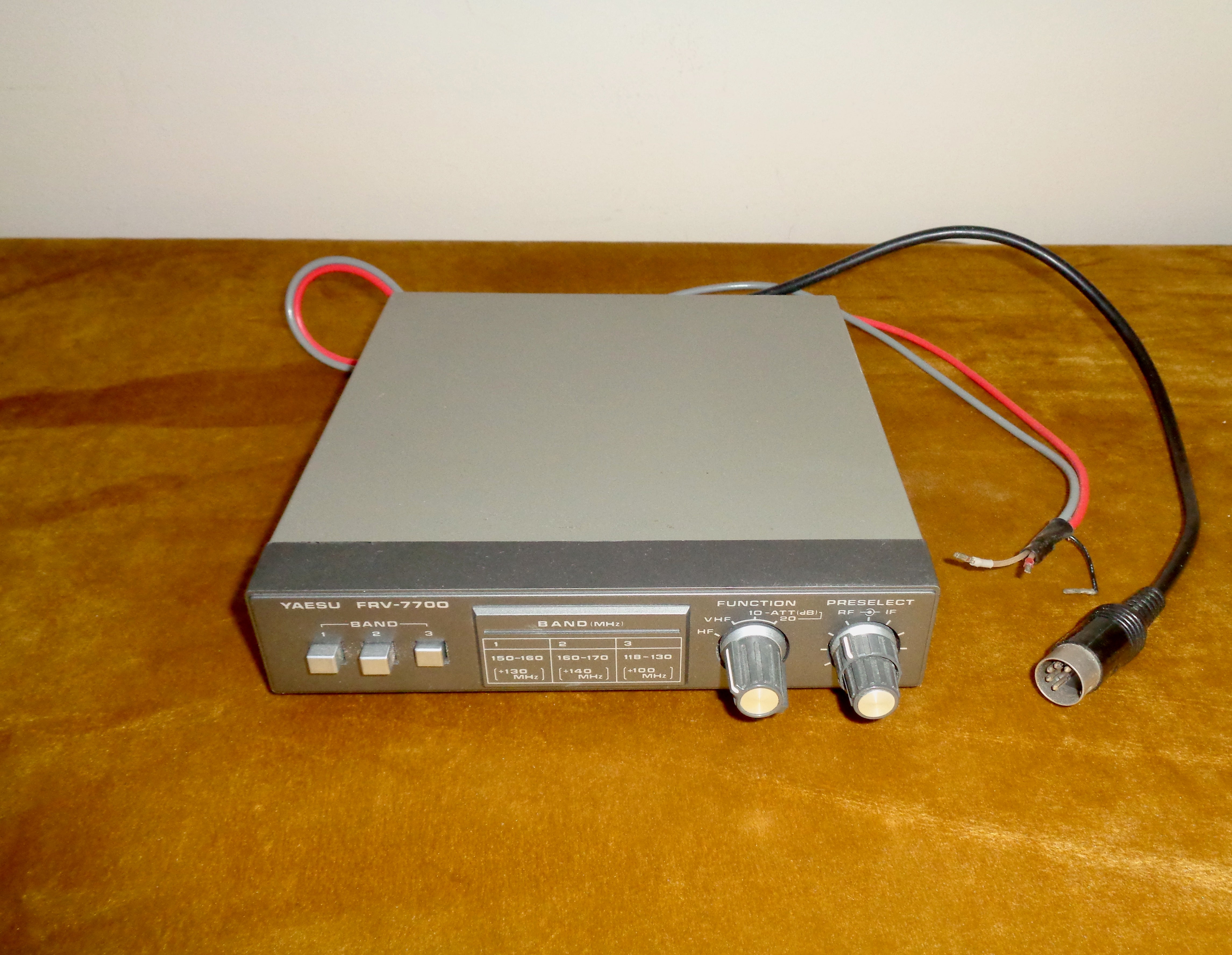 Vends converter Yaesu FRV-7700 en l'état - Photo, audio & vidéo Vends converter Yaesu FRV-7700 en l'état - Photo, audio & vidéo