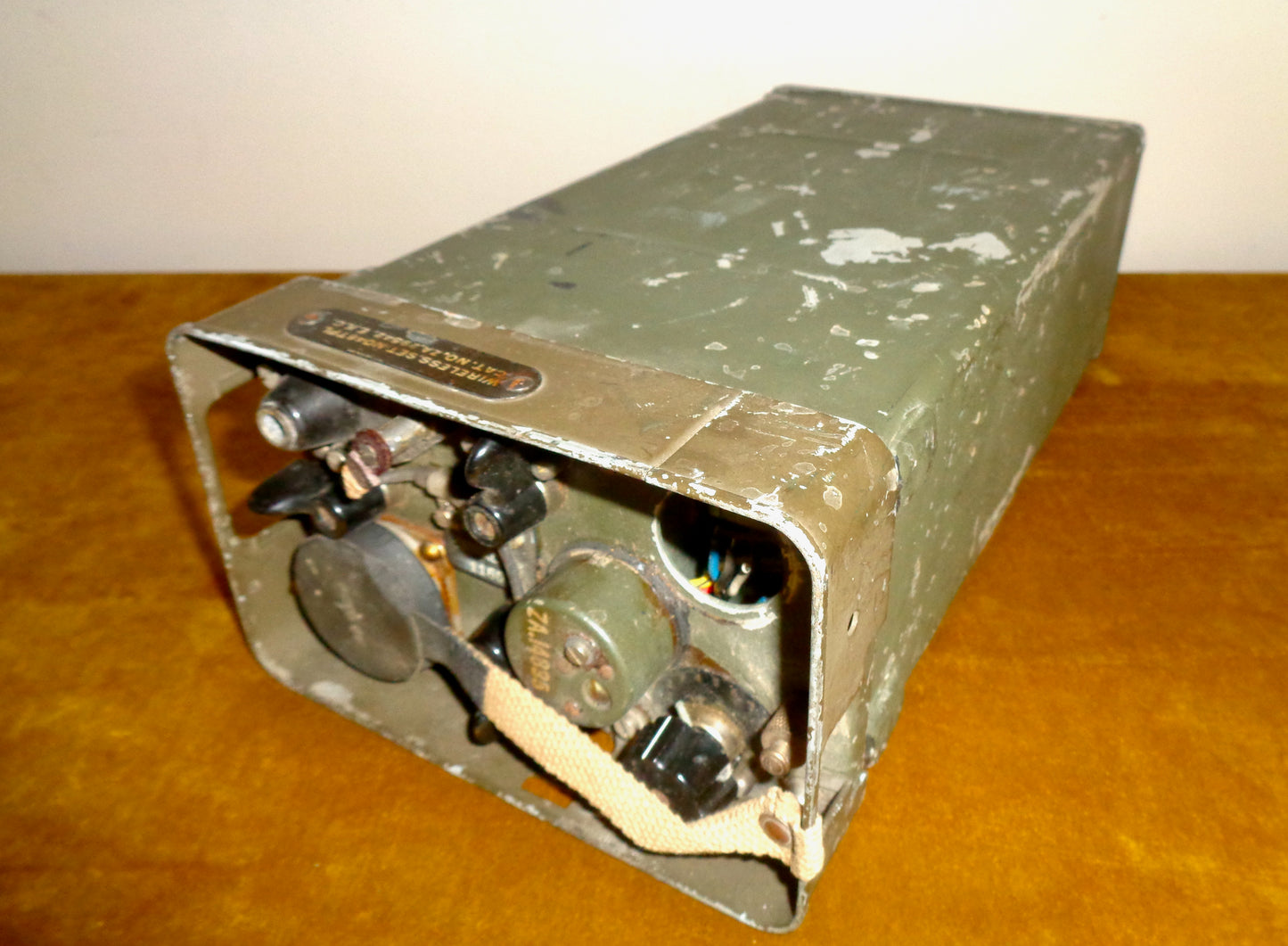 WW2 Wireless Set 46 Military Man Pack Radio Transceiver ZA 29542 EKC