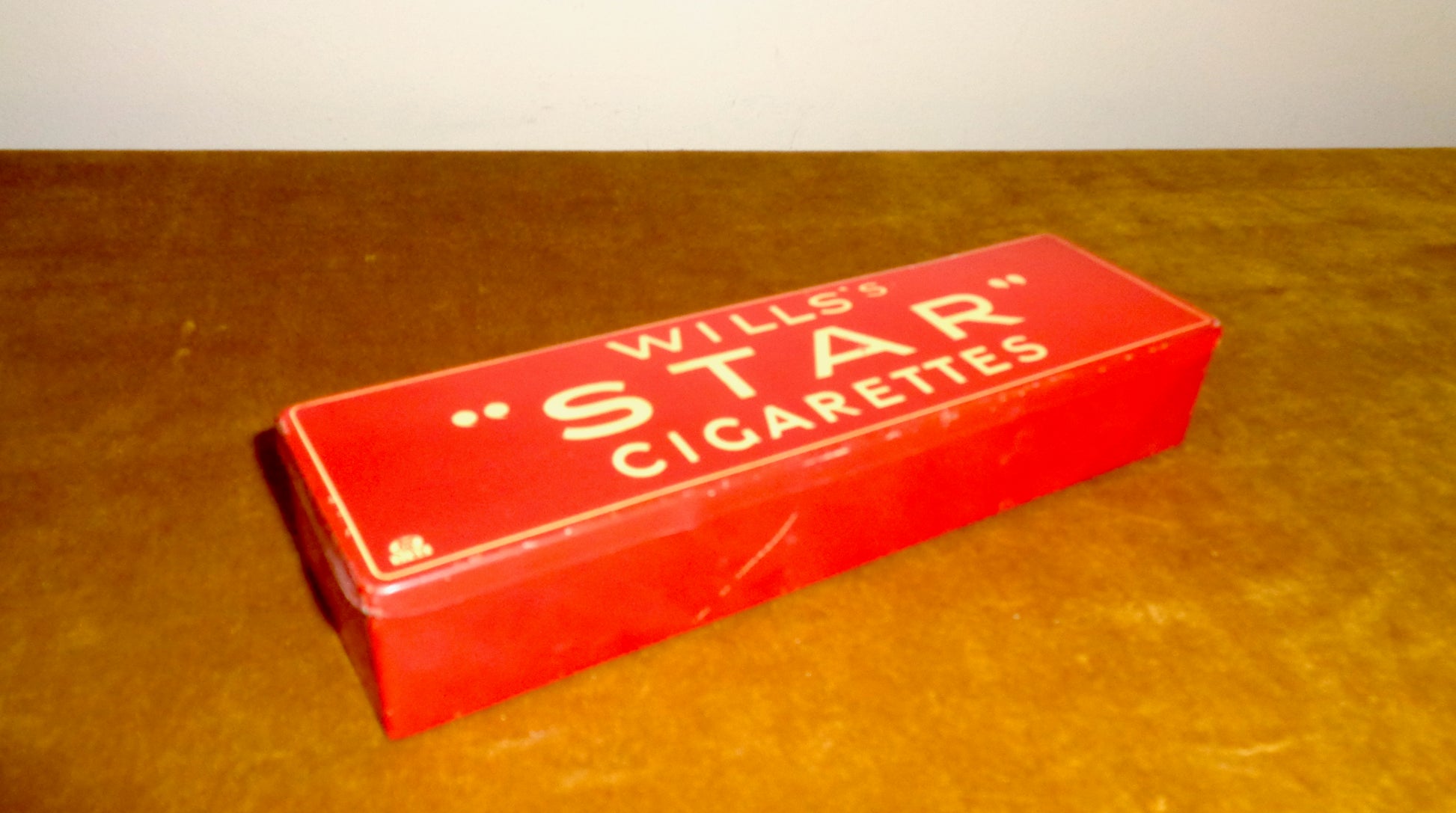 Wills's Star Cigarettes Boxed Tin Set of 28 Dominoes In Black Crystalate 