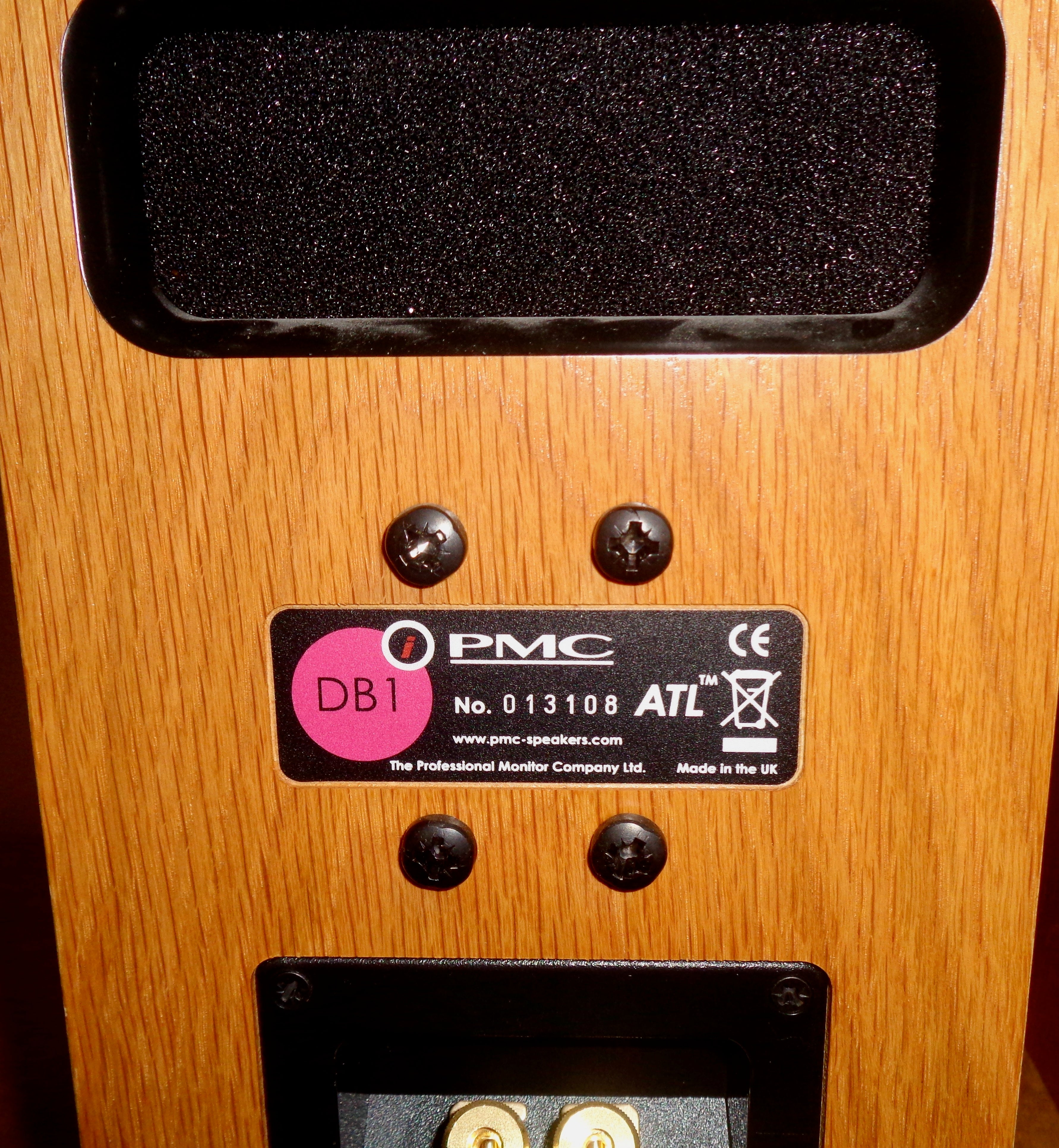 Pair of PMC DB1i Audio HiFi Speakers In Oak. Brand New In Their Origin –  Mullard Antiques and Collectibles