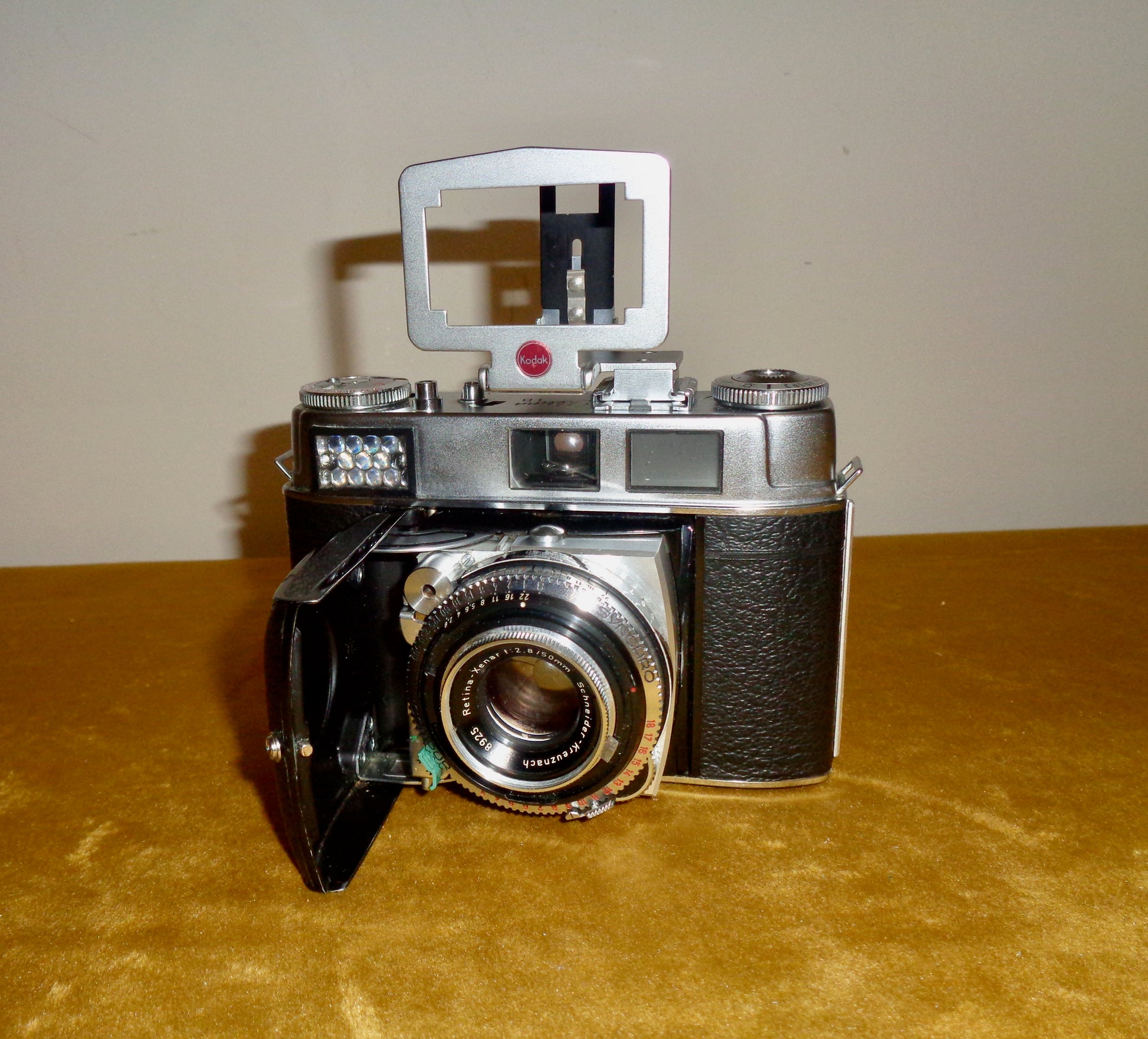 Kodak Retina 1B + Télémètre et lentilles macro. Xenar 2,8/50 - Très bon Kodak Retina 1B + Télémètre et lentilles macro. Xenar 2,8/50 - Très bon