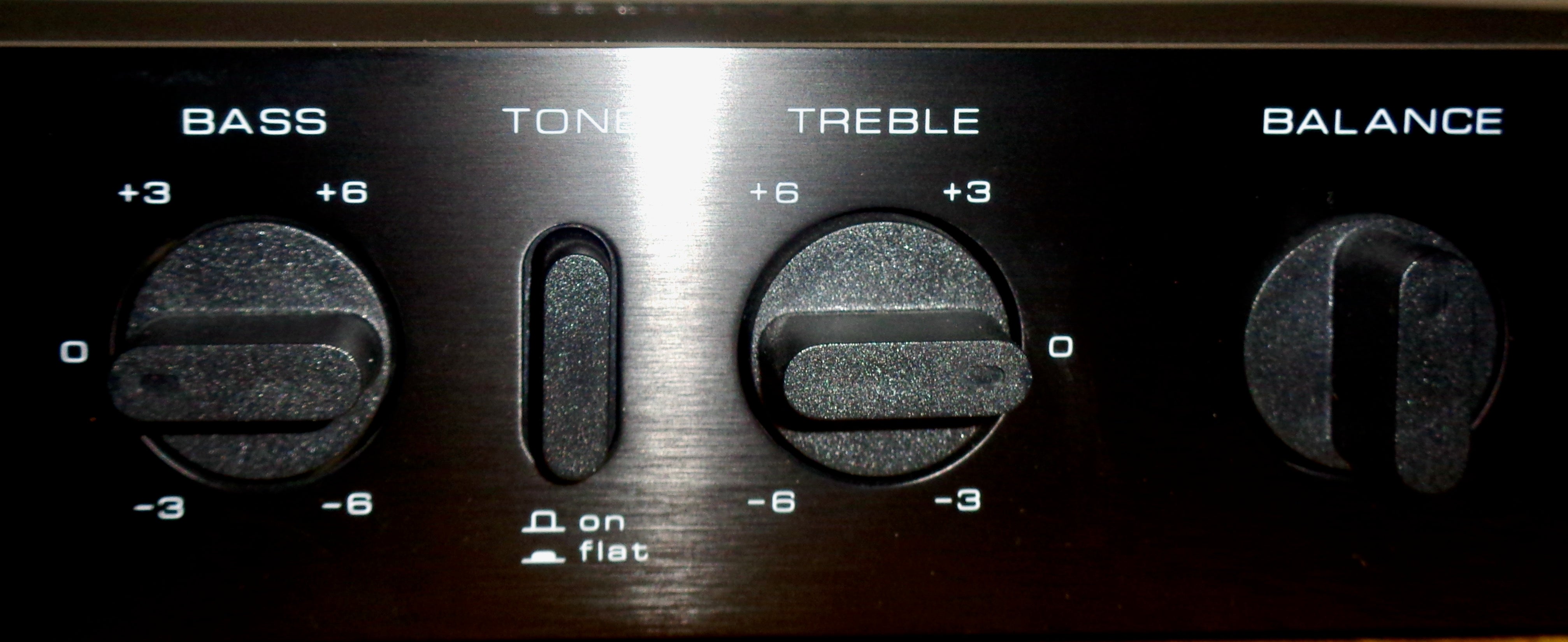 Audiolab 8000A Integrated Amplifier – Black – Power / Speakers / Tone Control