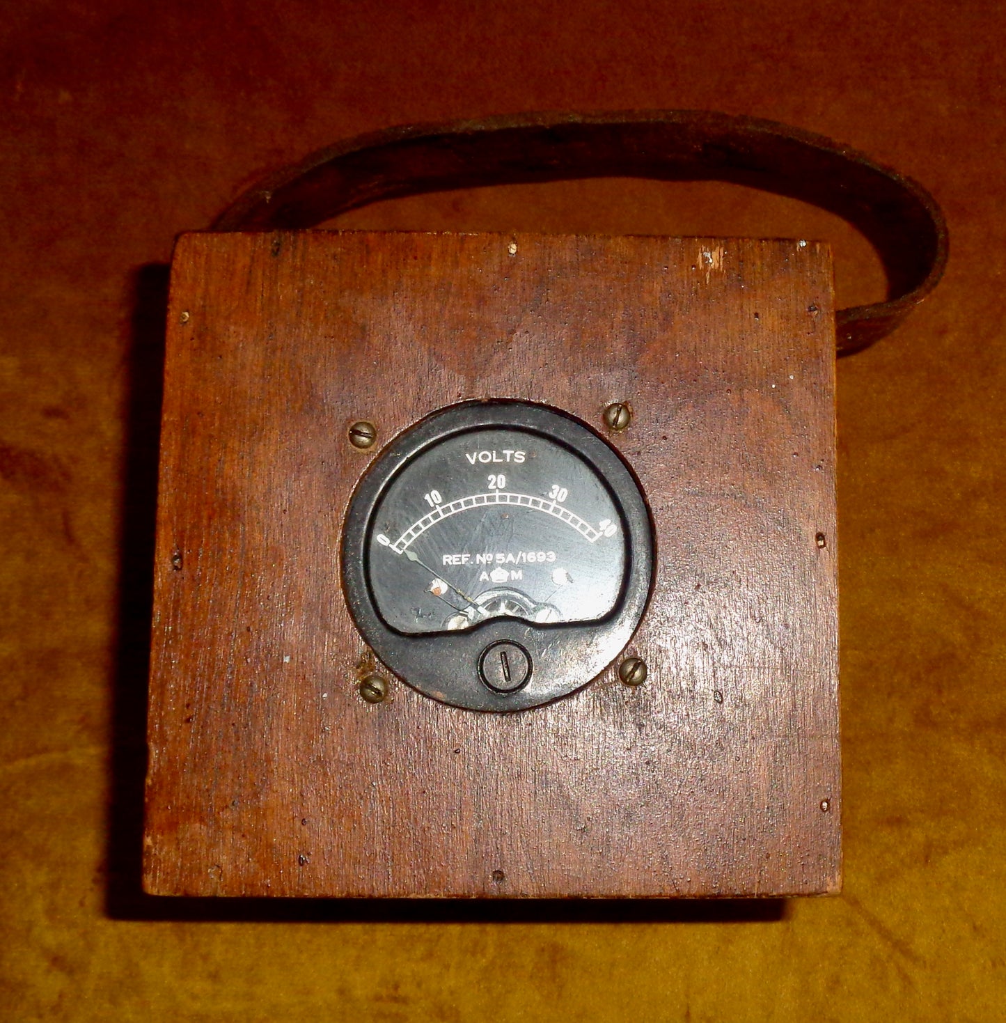 WW2 Air Ministry Voltmeter 5A/1693 In A Wooden Box