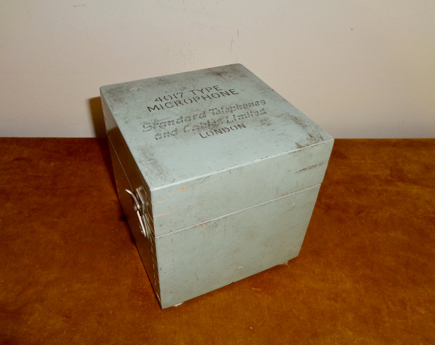 STC 4017C BBC Microphone Serial No. 3422 In Its Original Wooden Box