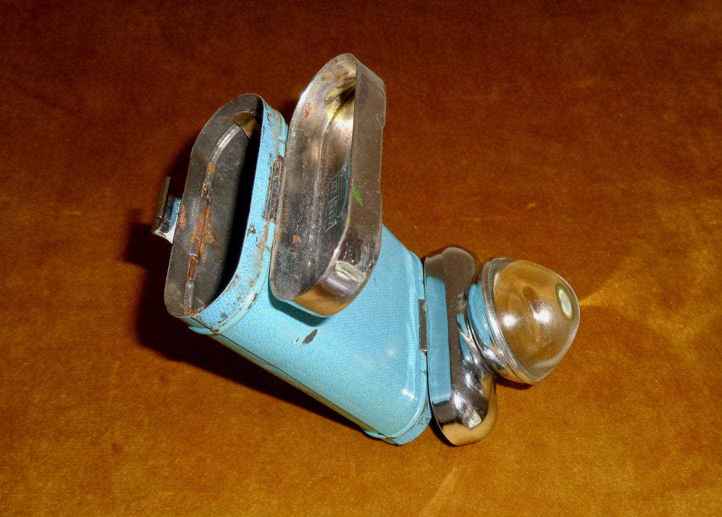 Vintage Ever Ready UK Bullseye Bulb Pocket Torch In A Blue Covered Metal Case