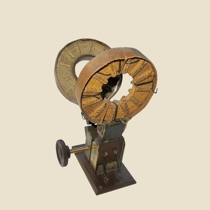 Vintage Pair Of Basket Weave Low Loss Inductance Coils And Brass Bi-Coil Holders For 1920s TRF Set Tuning