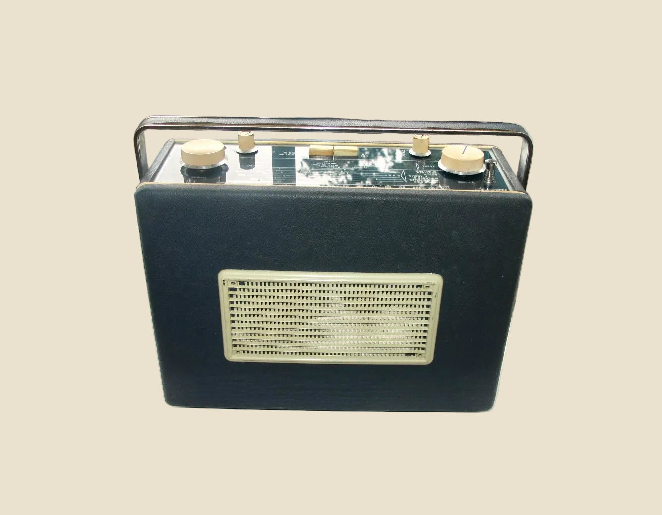 Vintage Hacker Herald RP37A VHF/FM Transistor Radio