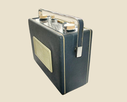 Vintage Hacker Herald RP37A VHF/FM Transistor Radio