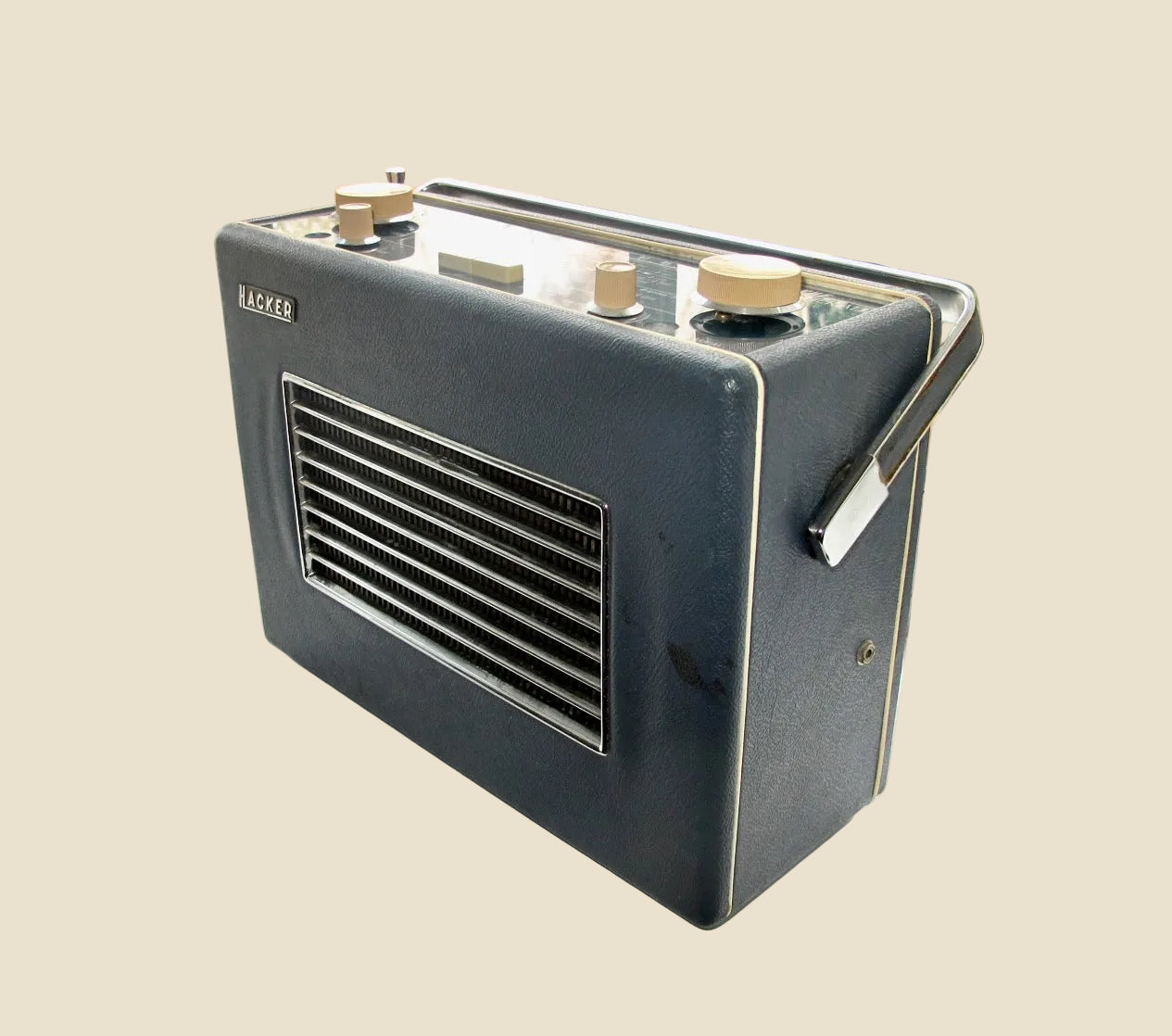 Vintage Hacker Herald RP37A VHF/FM Transistor Radio