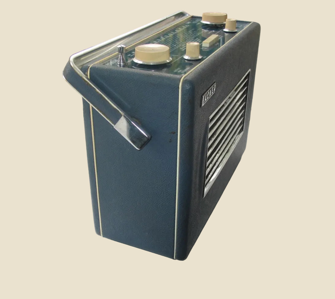 Vintage Hacker Herald RP37A VHF/FM Transistor Radio