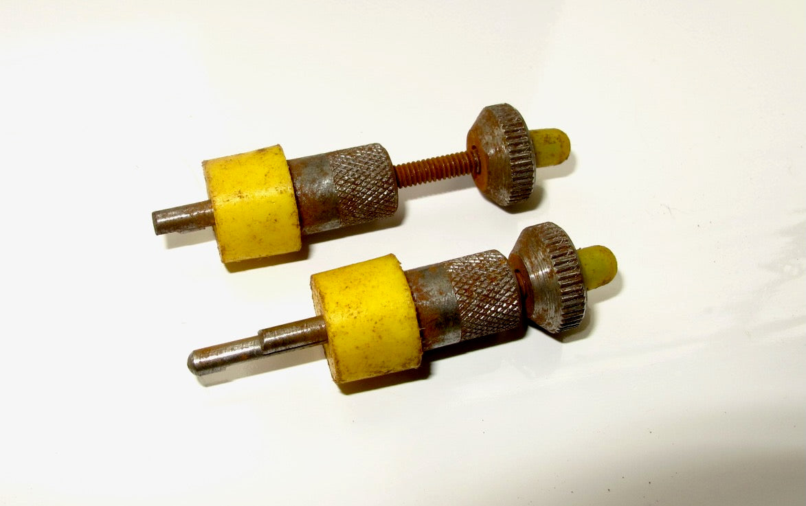 Preowned Bag of Yellow Skinpin Rivet Clamps / Temporary Fasteners 1/8" Diameter