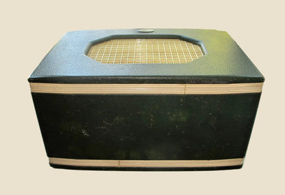 1950s Roberts Green CR Valve Portable Radio For Display Only