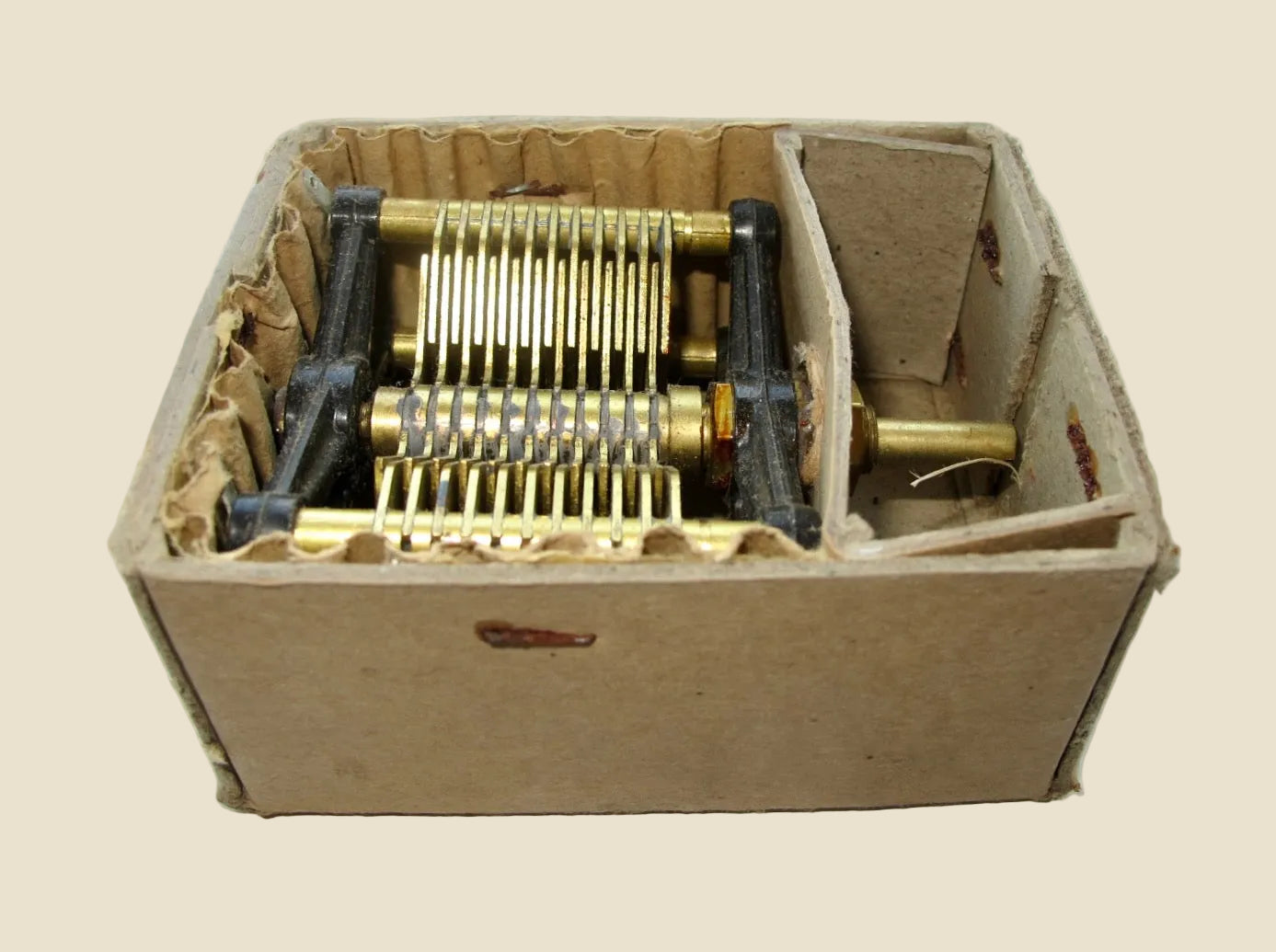 WW2 Air Ministry Boxed Eddystone Reference 339 Split Stator Condenser AM 10C/894