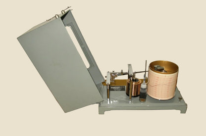 Vintage Hisamatsu TN-6 Barograph With Chart Paper