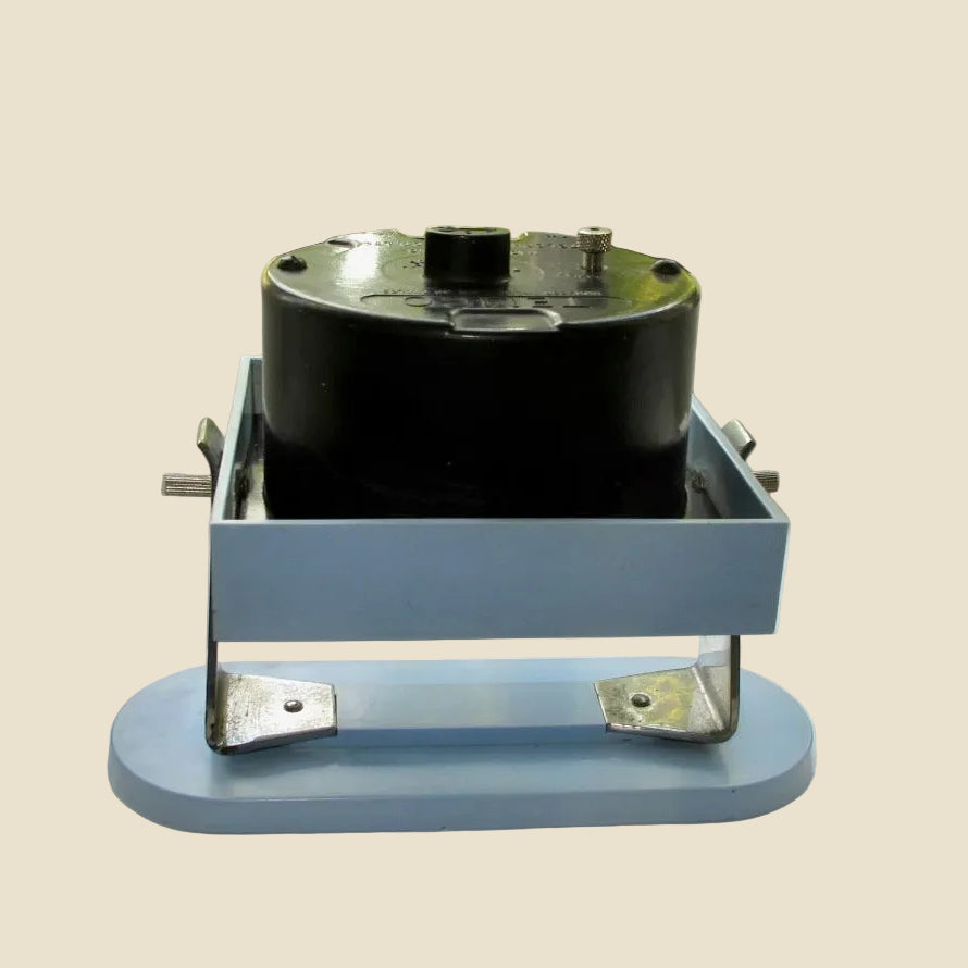 1940s Blue Temco Electric Type MkV Desk Clock 200/250V 50Hz