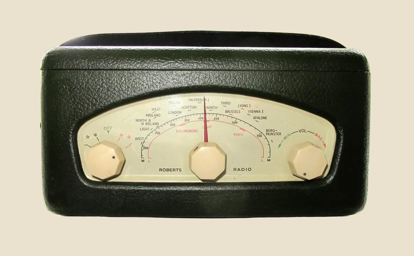 1950s Vintage Green Roberts R66 2 Waveband Valve Radio