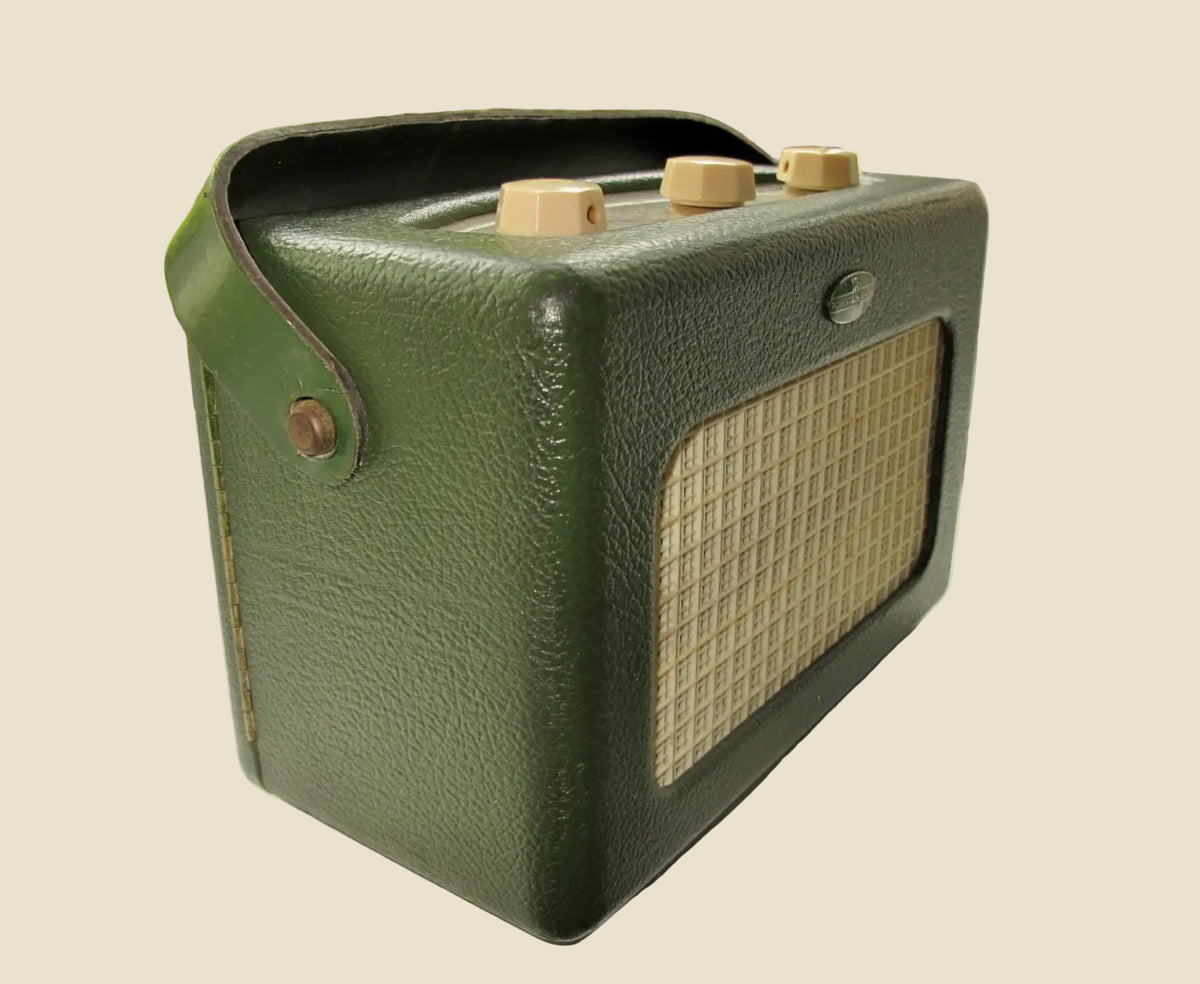 1950s Vintage Green Roberts R66 2 Waveband Valve Radio