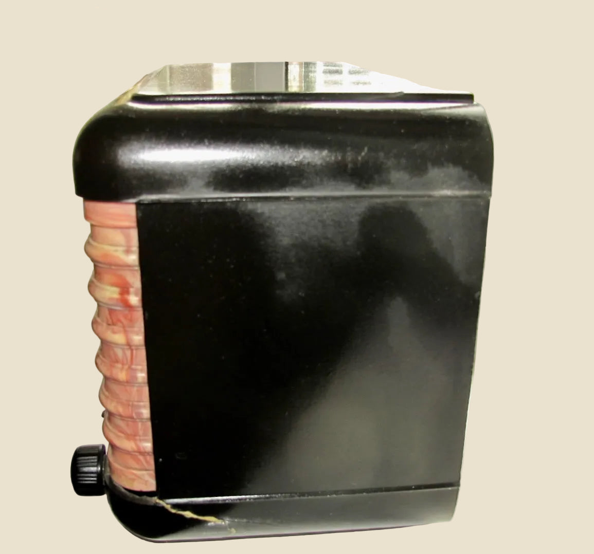 Vintage Soviet Union Moskvich Brown / Pink Bakelite Valve Radio